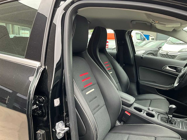 2018 mercedes-benz a160 d - afbeelding 35 van  41