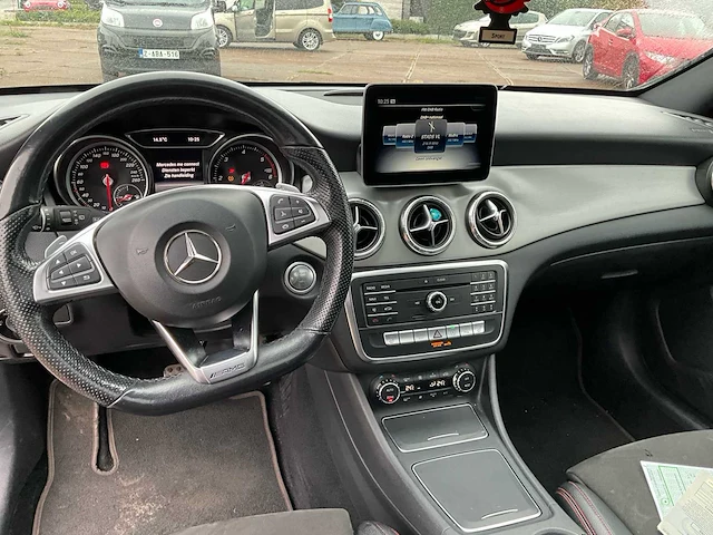 2018 mercedes-benz cla 200 d personenauto - afbeelding 4 van  30