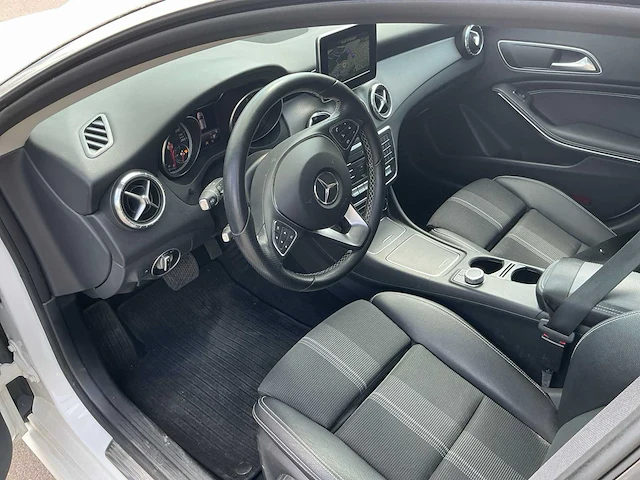 2018 mercedes-benz cla 200d personenauto - afbeelding 3 van  21