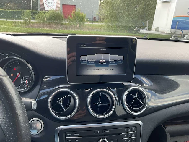 2018 mercedes-benz cla 200d shootingbrake - afbeelding 13 van  24