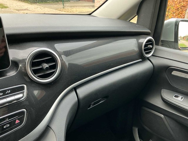 2018 mercedes-benz v220 - afbeelding 10 van  58