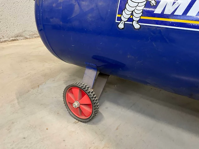 2018 michelin 200 luchtcompressor - afbeelding 4 van  8