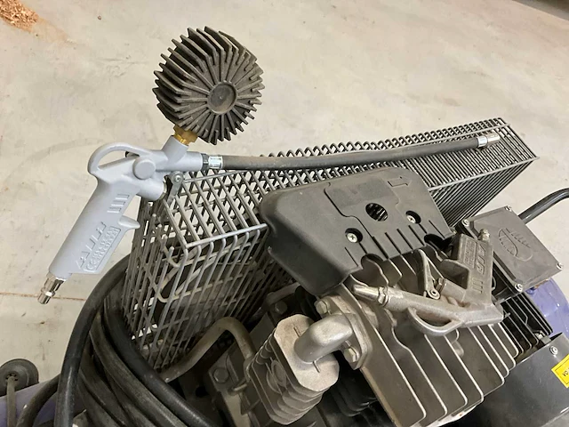 2018 michelin 200 luchtcompressor - afbeelding 8 van  8