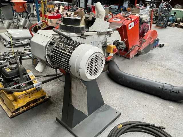 2018 optimum bsm 150 vlakschuurmachines - afbeelding 3 van  5