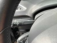 2018 peugeot 2008 personenauto - afbeelding 10 van  31