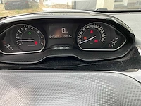 2018 peugeot 2008 personenauto - afbeelding 11 van  31