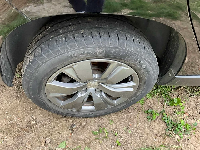 2018 peugeot 2008 personenauto - afbeelding 16 van  31
