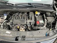 2018 peugeot 2008 personenauto - afbeelding 18 van  31