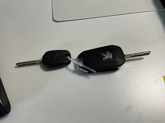 2018 peugeot 2008 personenauto - afbeelding 19 van  31