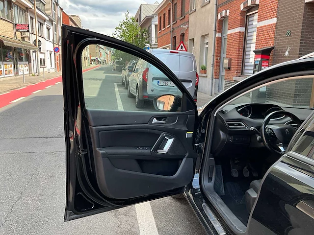 2018 peugeot 308 personenauto - afbeelding 13 van  50