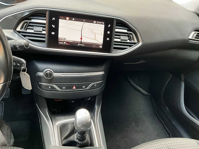 2018 peugeot 308 personenauto - afbeelding 22 van  50