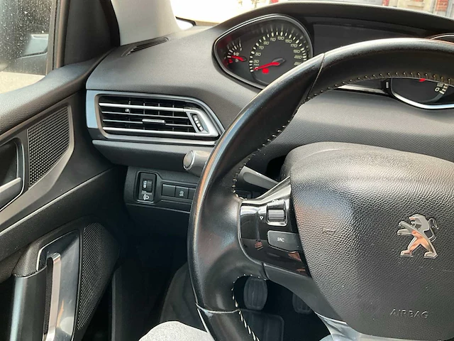 2018 peugeot 308 personenauto - afbeelding 26 van  50