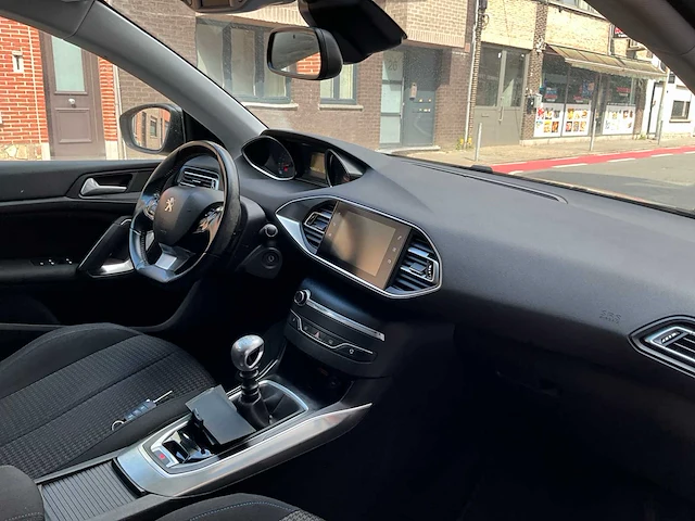 2018 peugeot 308 personenauto - afbeelding 31 van  50