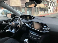 2018 peugeot 308 personenauto - afbeelding 32 van  50