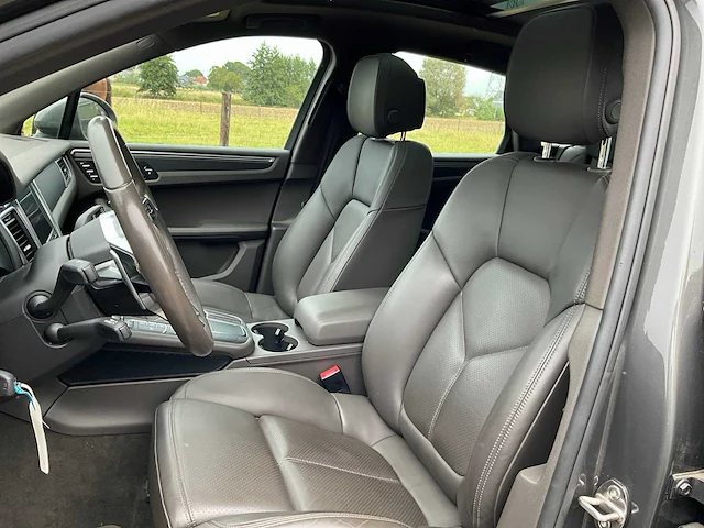 2018 porsche macan personenauto - afbeelding 23 van  62