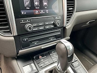 2018 porsche macan personenauto - afbeelding 39 van  62