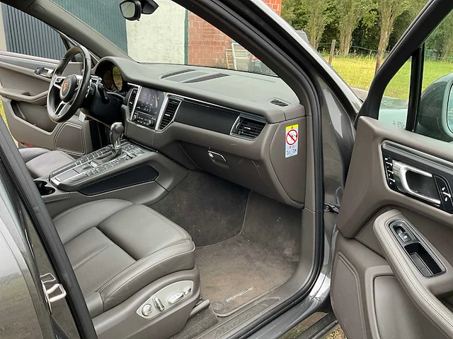 2018 porsche macan personenauto - afbeelding 48 van  62