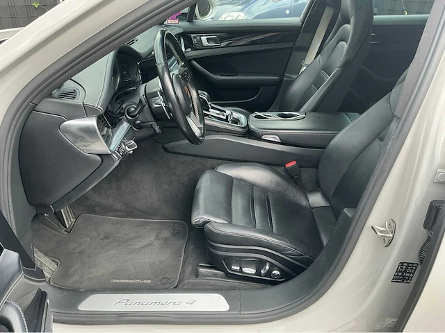 2018 porsche panamera 4 e-hybrid personenauto - afbeelding 31 van  62