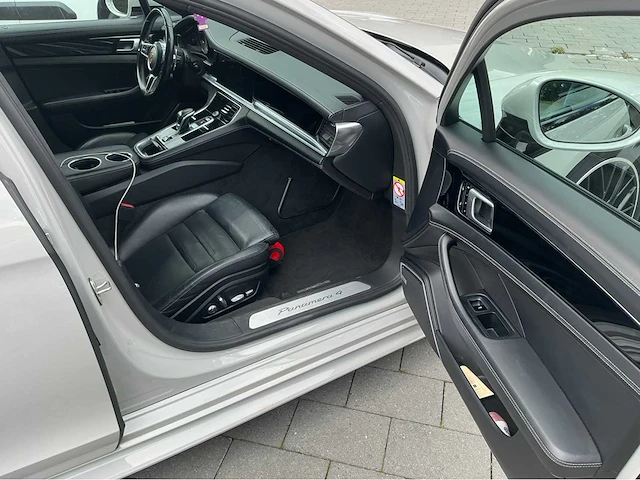 2018 porsche panamera 4 e-hybrid personenauto - afbeelding 47 van  62