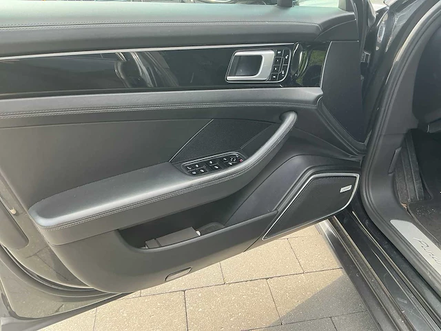 2018 porsche panamera 4e hybride personenauto - afbeelding 23 van  40