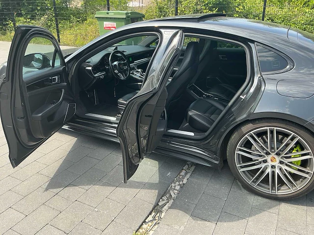 2018 porsche panamera 4e hybride personenauto - afbeelding 26 van  40