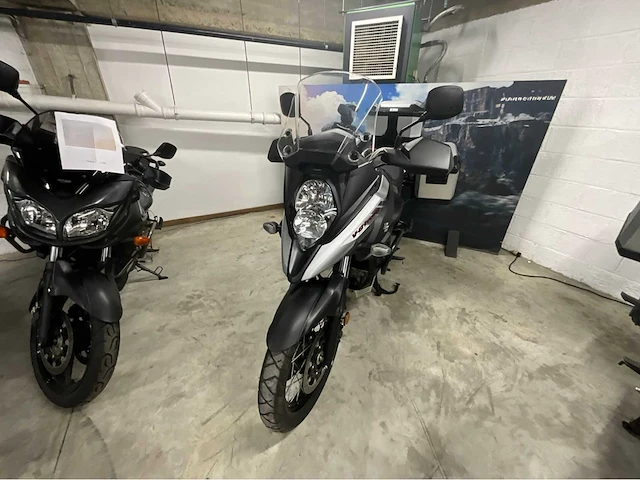 2018 suzuki vstrom motorfiets - afbeelding 1 van  9