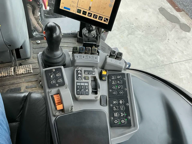 2018 veelzijdige 315 pk 4wd landbouwtractor - afbeelding 37 van  57