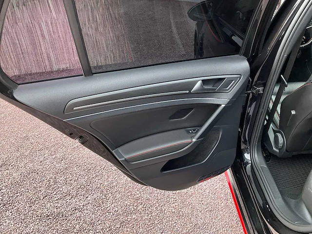 2018 volkswagen golf gti - afbeelding 21 van  62