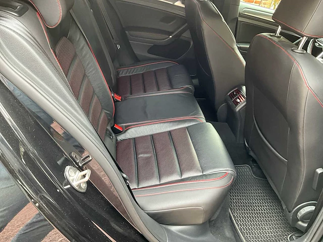 2018 volkswagen golf gti - afbeelding 35 van  62