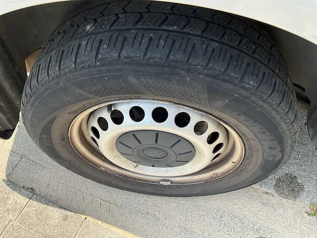 2018 volkswagen kombi - 8 zitplaatsen - lichte vrachtwagen - afbeelding 13 van  26