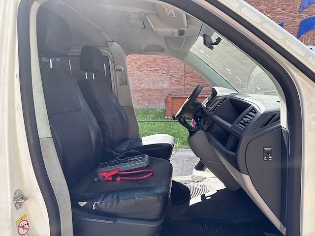 2018 volkswagen transporter kombi - afbeelding 9 van  118