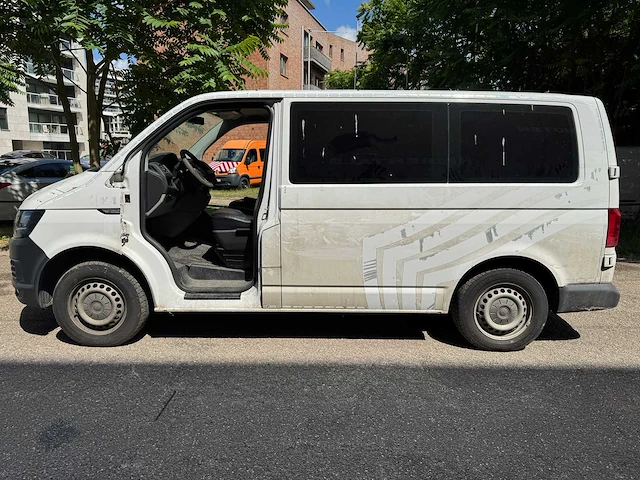 2018 volkswagen transporter kombi - afbeelding 40 van  118