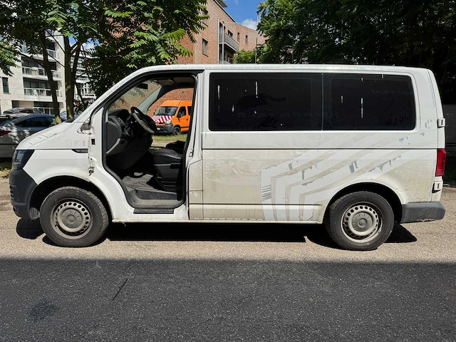 2018 volkswagen transporter kombi - afbeelding 43 van  118