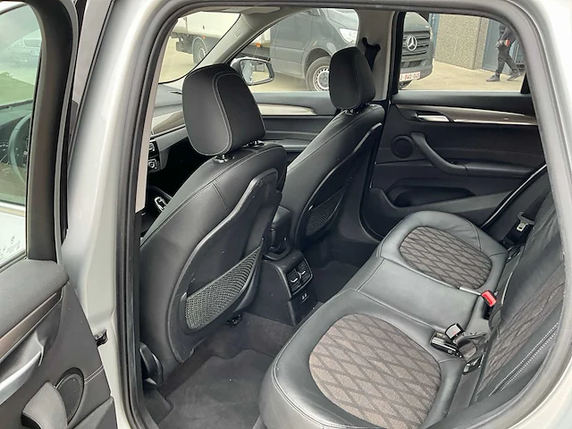 2019 bmw x1 sdrive18i - afbeelding 20 van  45