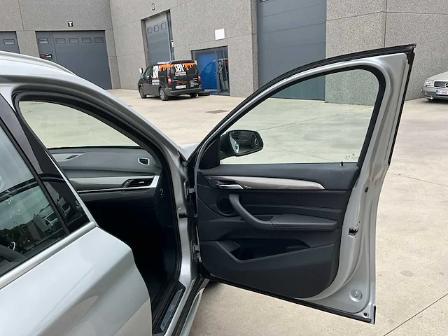 2019 bmw x1 sdrive18i - afbeelding 32 van  45