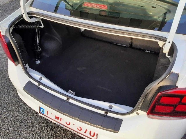 2019 dacia logan sedan - afbeelding 18 van  39