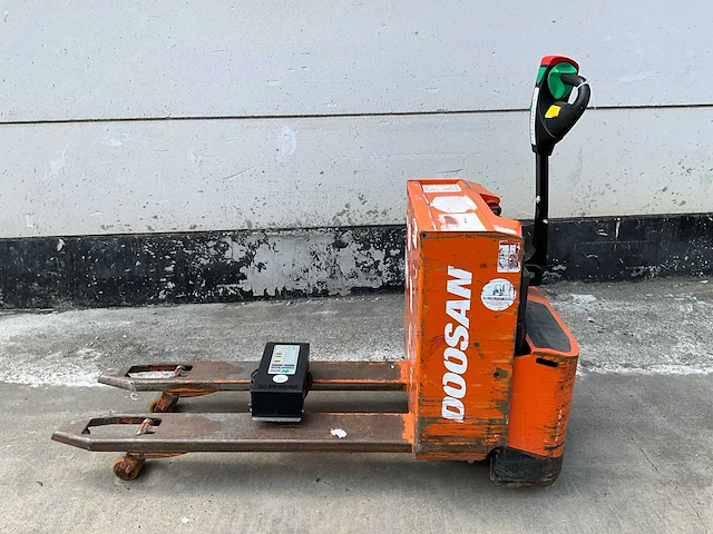 2019 doosan ledh 18 elektrische palletwagen - afbeelding 1 van  5