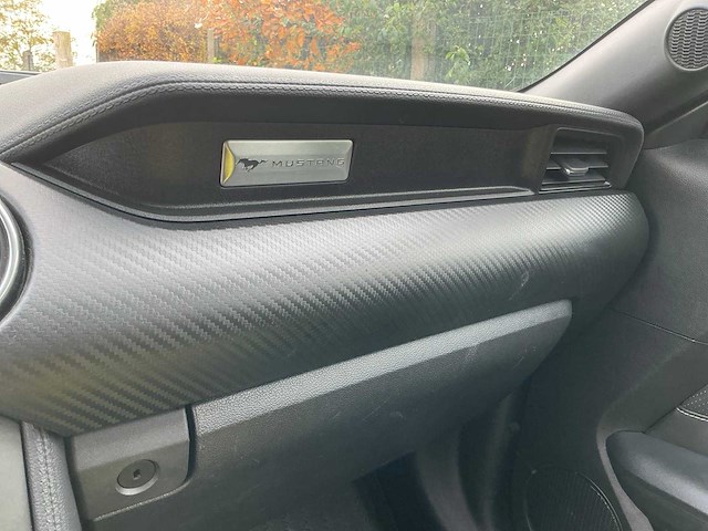 2019 ford mustang fastback personenauto - afbeelding 24 van  45
