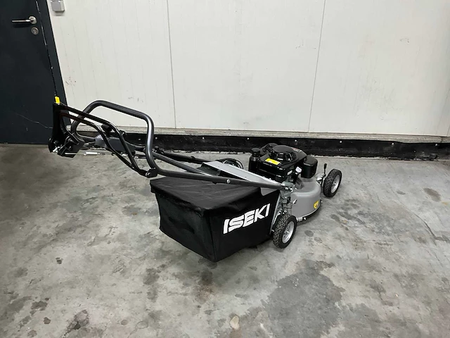 2019 iseki sw8210bae4 grasmaaier - afbeelding 9 van  13