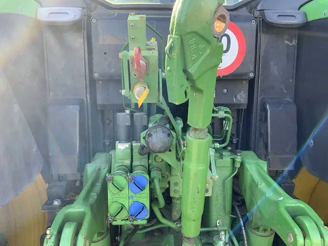 2019 john deere 6135m vierwielaangedreven landbouwtractor - afbeelding 23 van  23