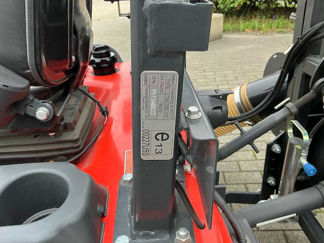 2019 kioti cs2520 + sm2420 + bac 630l minitractor - afbeelding 29 van  39