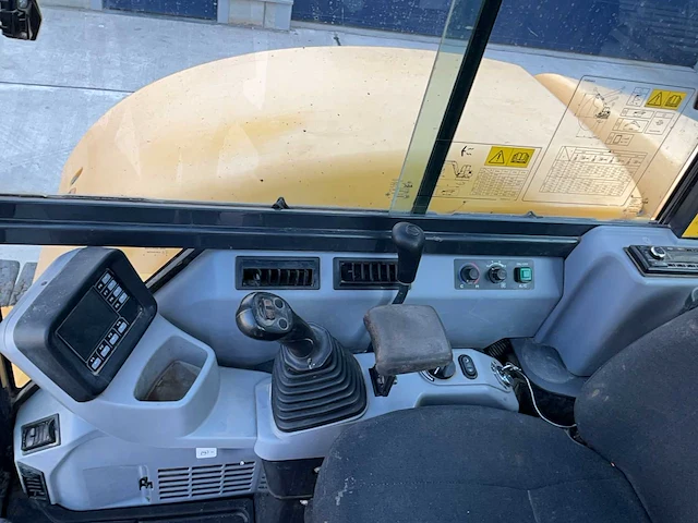 2019 komatsu pc80mr midigraafmachine - afbeelding 29 van  30