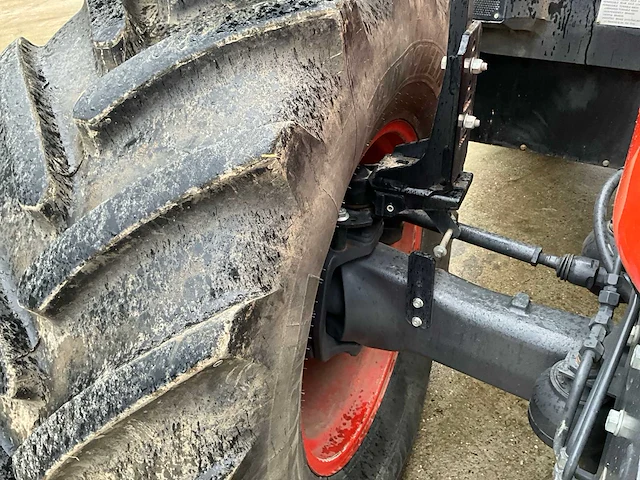 2019 kubota m7171 vierwielaangedreven landbouwtractor - afbeelding 8 van  49