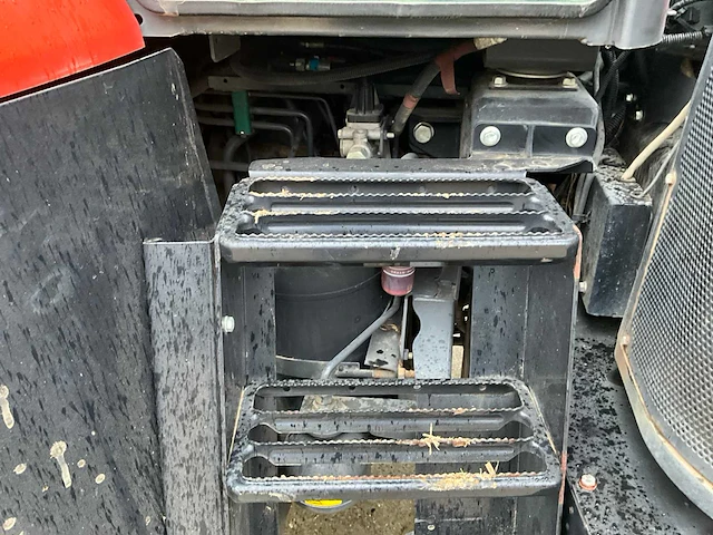 2019 kubota m7171 vierwielaangedreven landbouwtractor - afbeelding 13 van  49