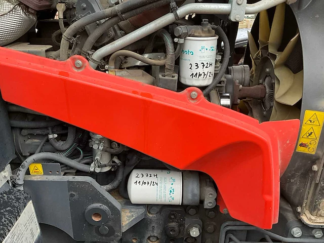2019 kubota m7171 vierwielaangedreven landbouwtractor - afbeelding 27 van  49