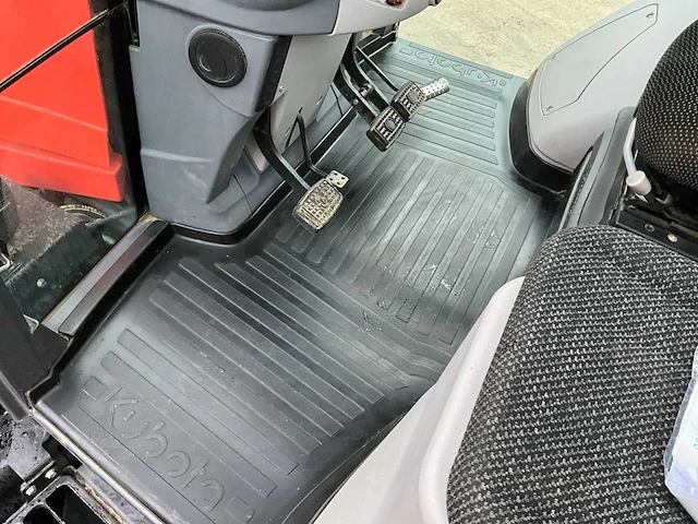 2019 kubota m7171 vierwielaangedreven landbouwtractor - afbeelding 32 van  49