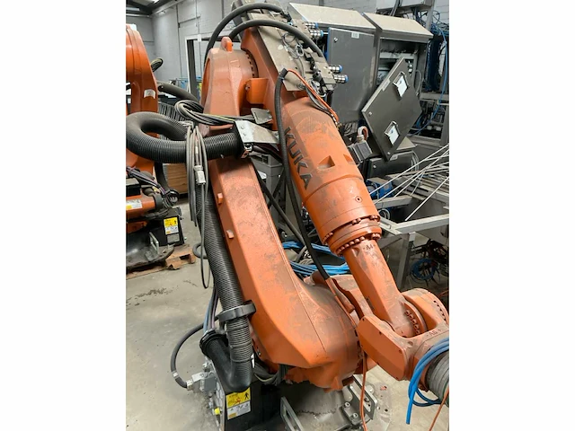 2019 kuka industriële robot - afbeelding 11 van  15