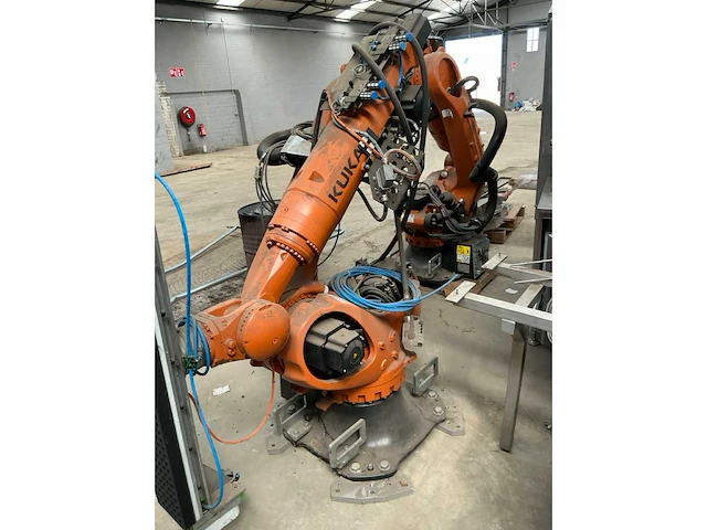 2019 kuka industriële robot - afbeelding 14 van  15