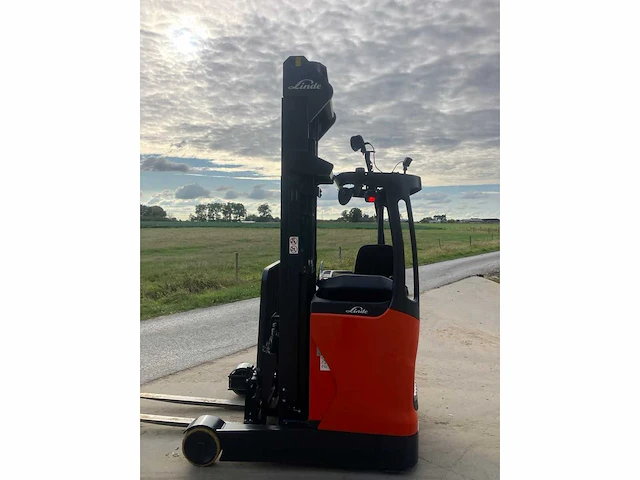2019 linde r14 reach truck - afbeelding 2 van  50