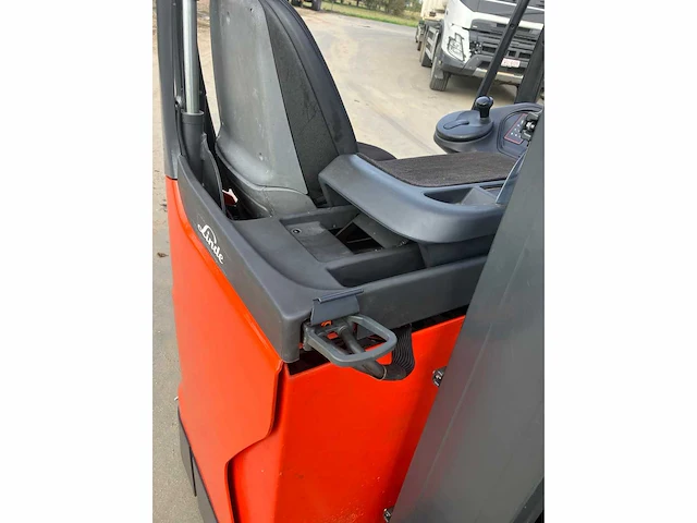 2019 linde r14 reach truck - afbeelding 38 van  50